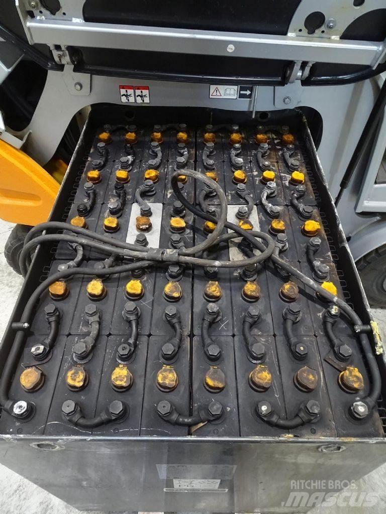 Still RX60-25 Elektromos targoncák