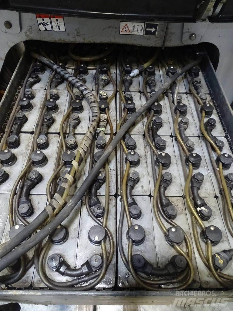 Still RX60-25 Elektromos targoncák