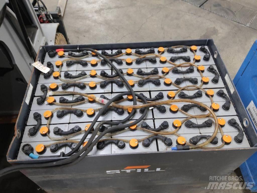 Still RX60-25 Elektromos targoncák