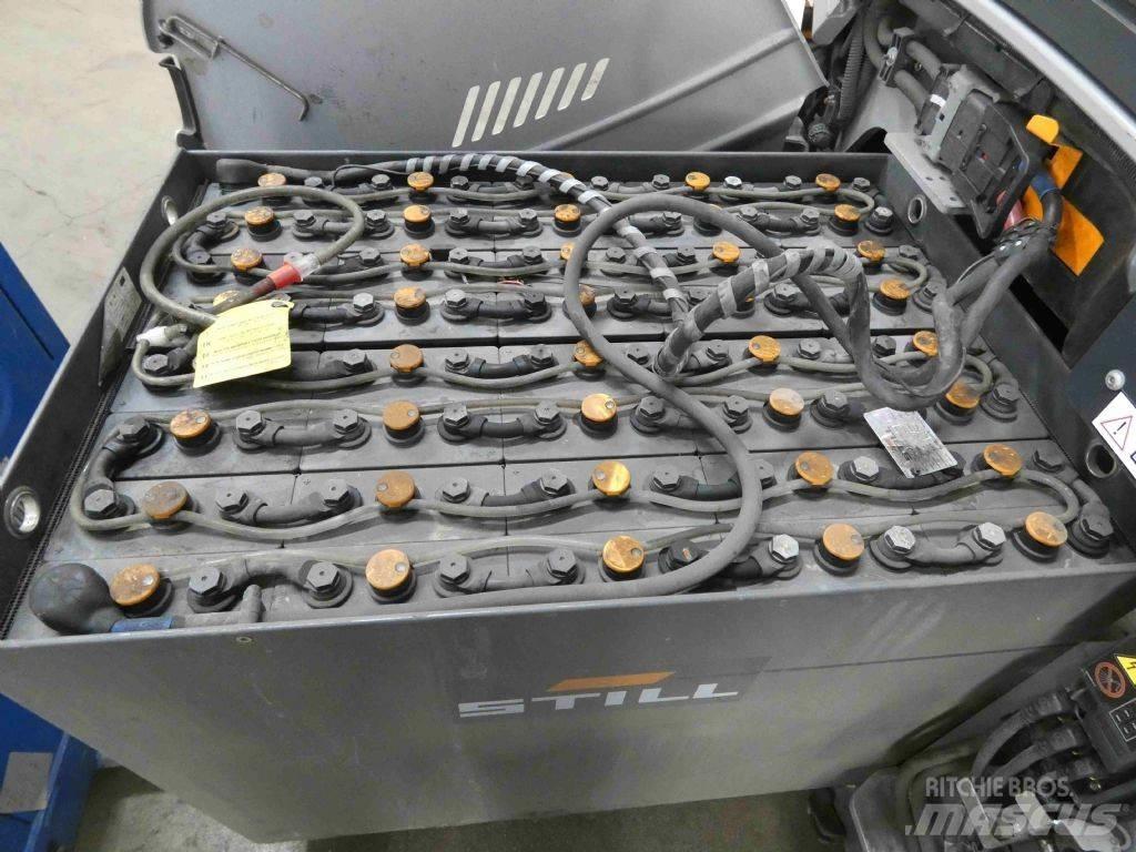 Still RX60-25 Elektromos targoncák