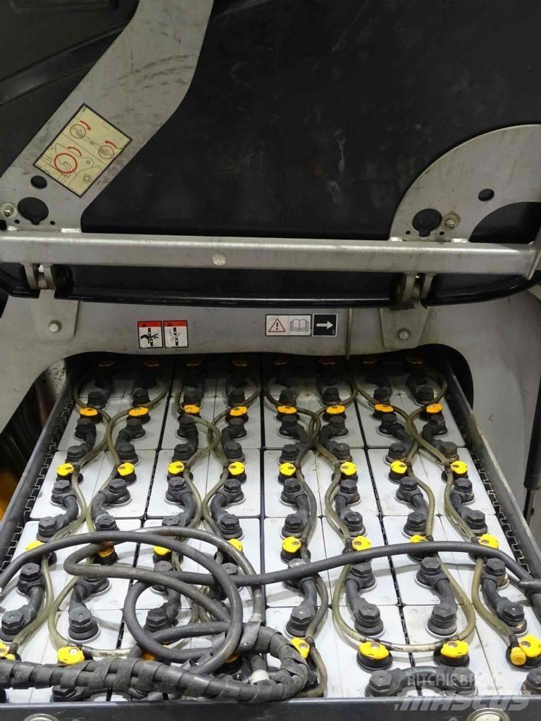Still RX60-25 Elektromos targoncák
