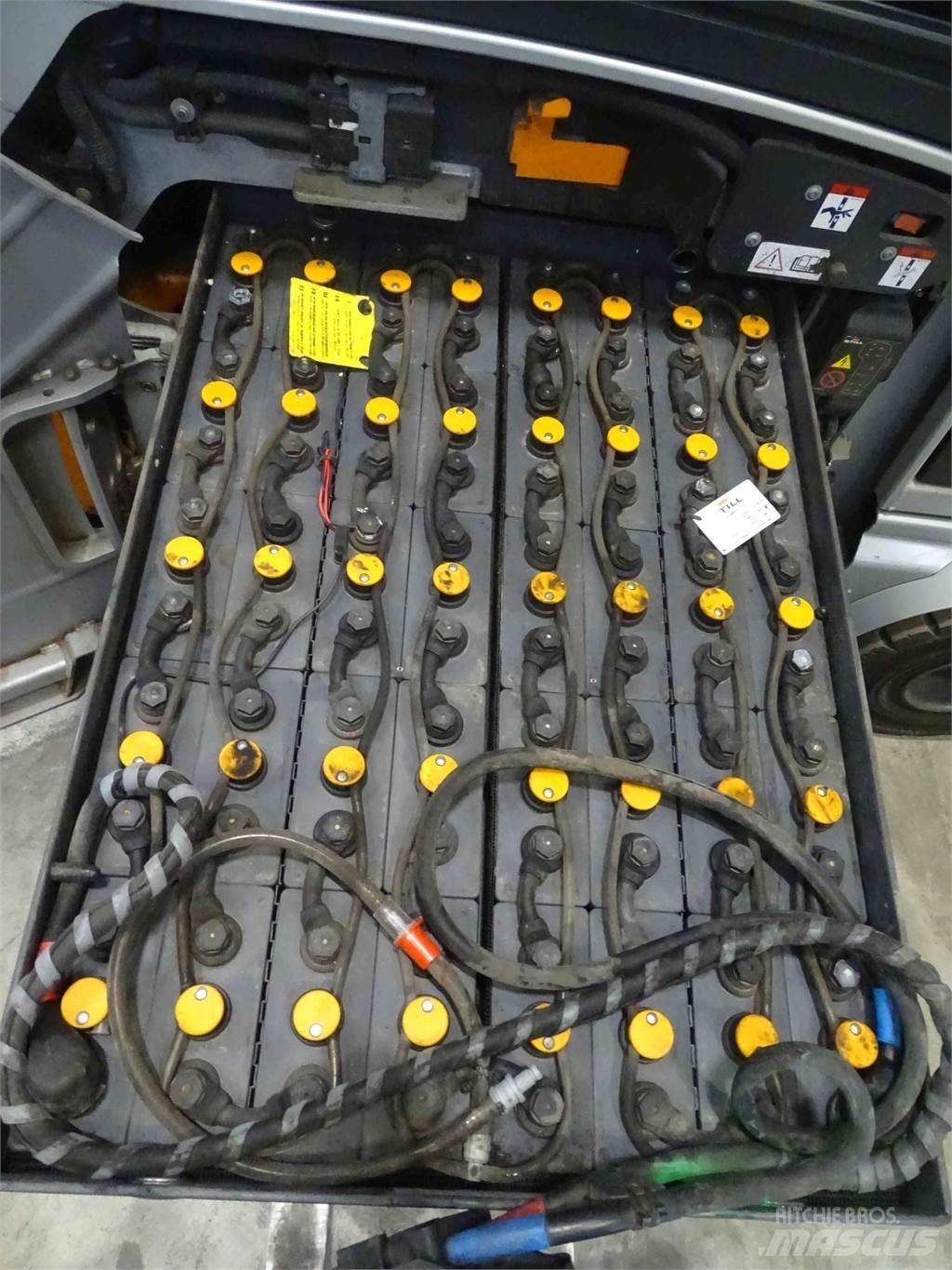 Still RX60-25 Elektromos targoncák