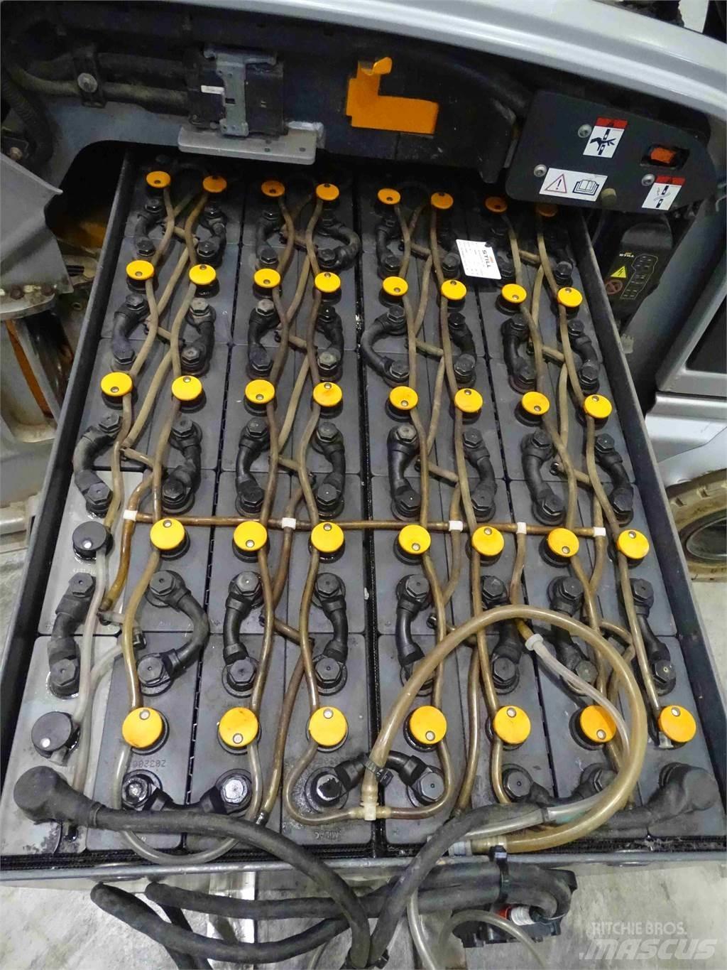 Still RX60-25 Elektromos targoncák