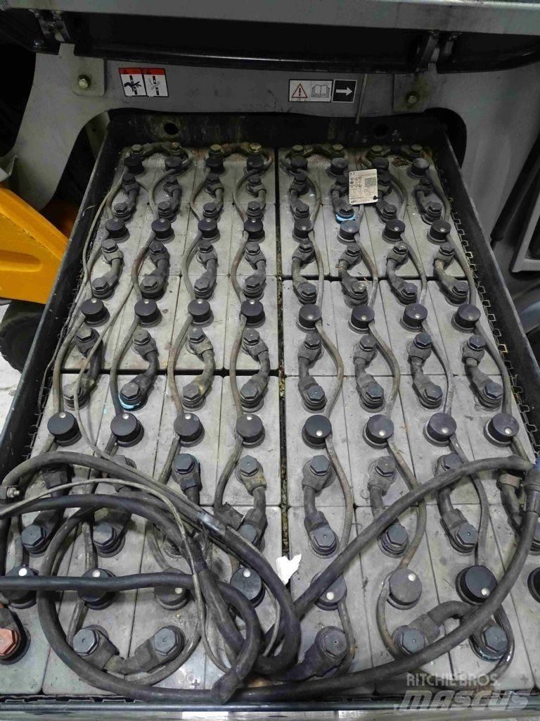 Still RX60-25/600 Elektromos targoncák