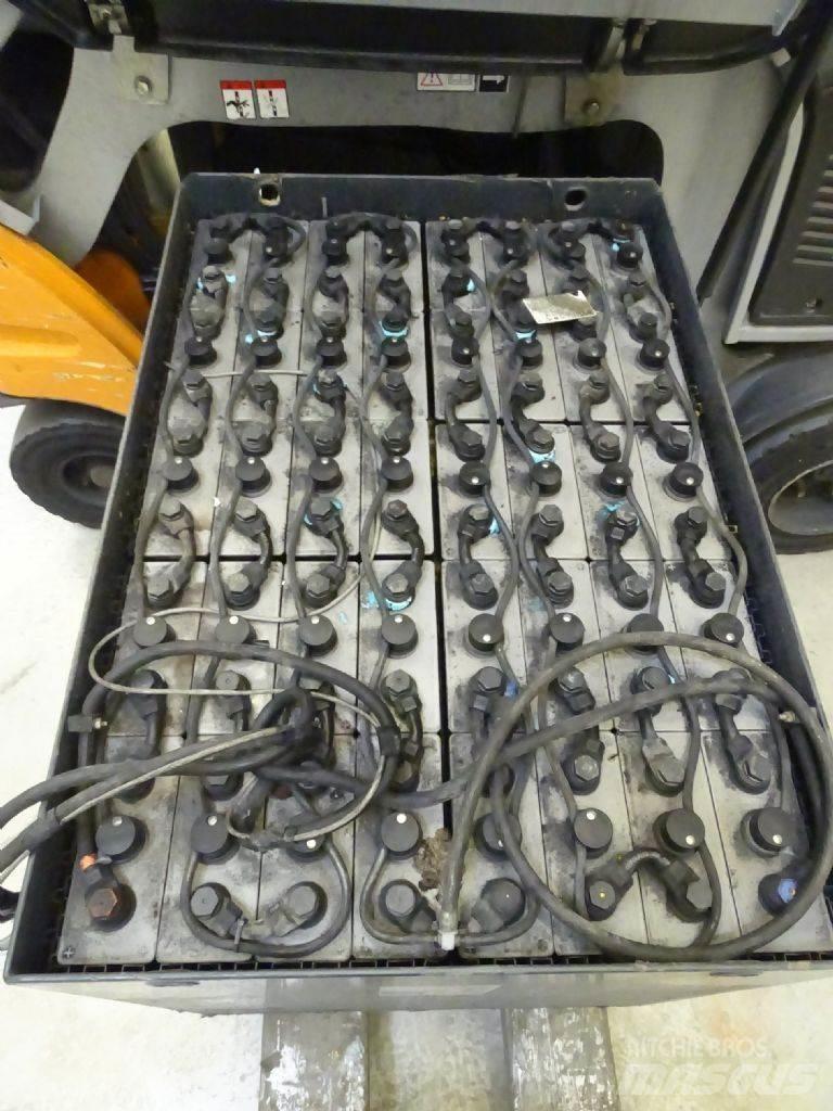Still RX60-25/600 Elektromos targoncák