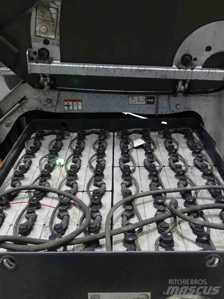 Still RX60-25L Elektromos targoncák
