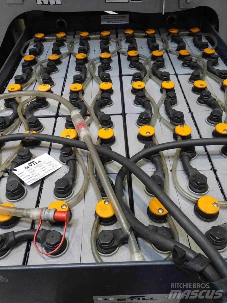 Still RX60-30 Elektromos targoncák