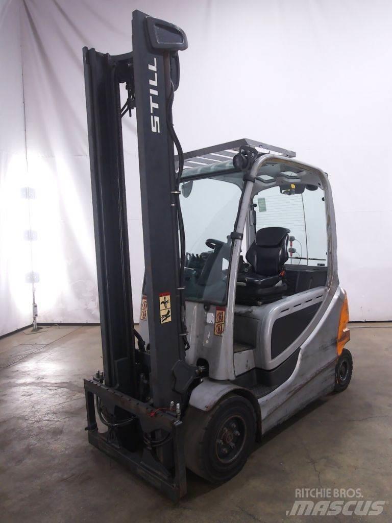 Still RX60-30L Elektromos targoncák