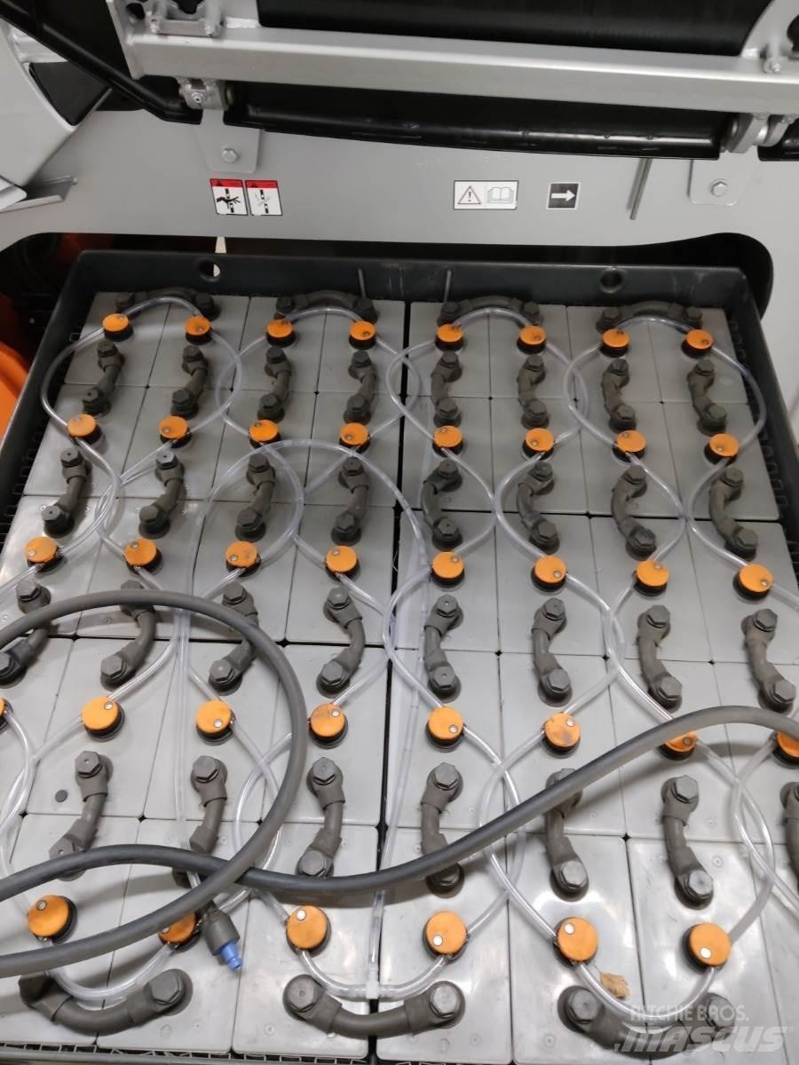 Still RX60-50 Elektromos targoncák