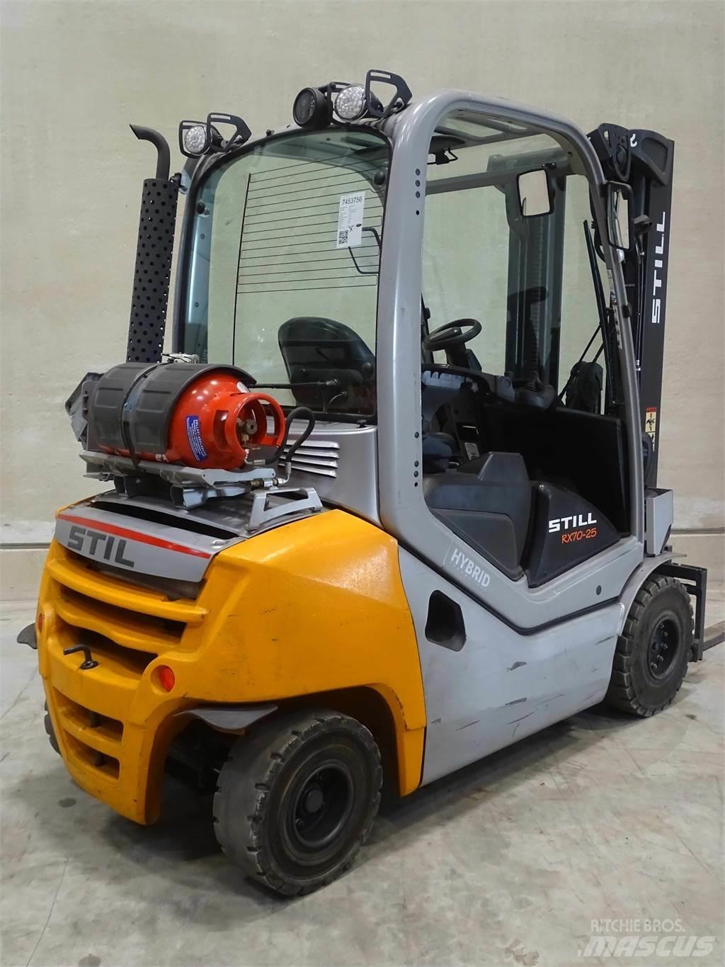 Still RX70-25T Gázüzemű targoncák