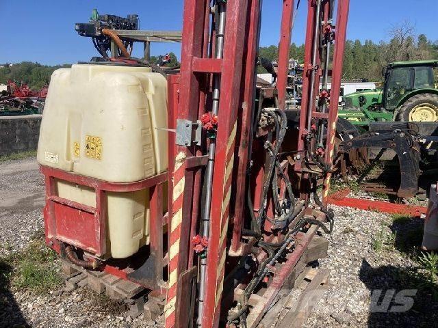  atasa 1000 L Vontatott trágyaszórók