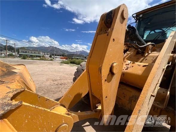 CAT 950K Gumikerekes homlokrakodók