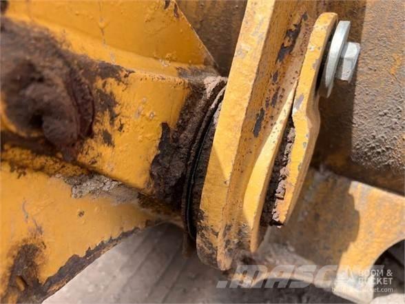CAT 950K Gumikerekes homlokrakodók