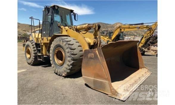 CAT 966G Gumikerekes homlokrakodók