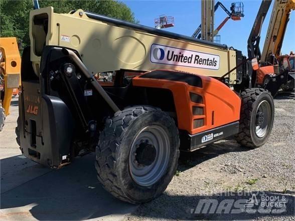 JLG 1055 Teleszkópos rakodók