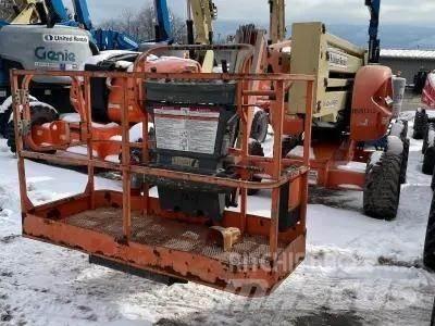 JLG 450AJ Karos emelők