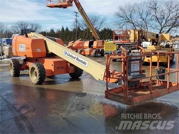 JLG 600S Teleszkópos emelők