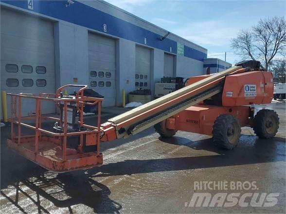 JLG 600S Teleszkópos emelők