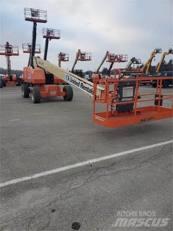 JLG 800S Teleszkópos emelők