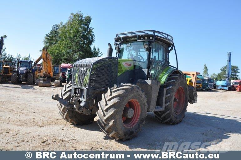 CLAAS Axion 870 Traktorok