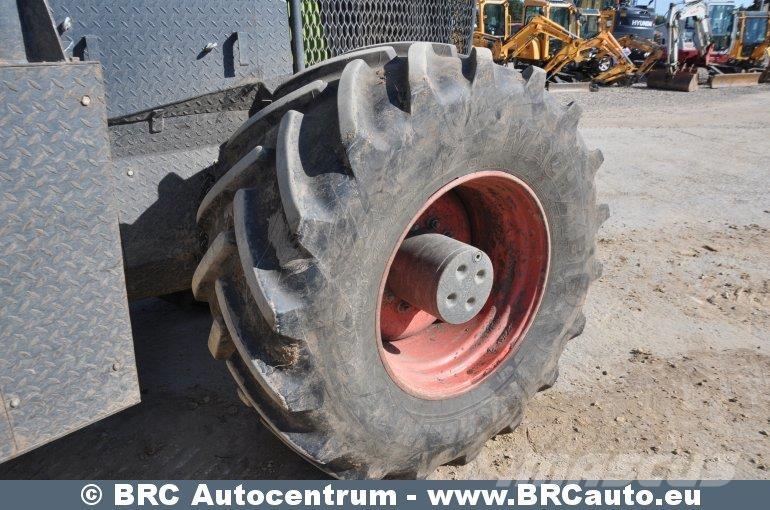 CLAAS Axion 870 Traktorok