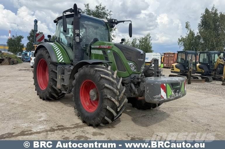 Fendt 724 Vario Traktorok
