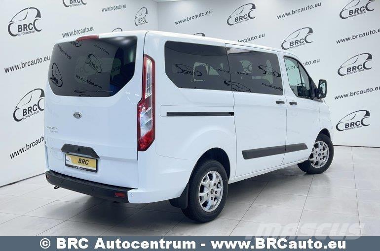 Ford Transit Custom Mini buszok