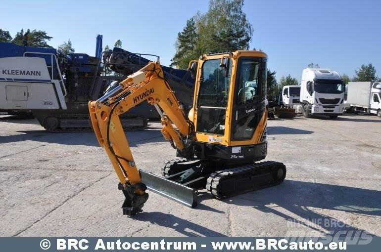 Hyundai R25Z-9AK Mini kotrók < 7t