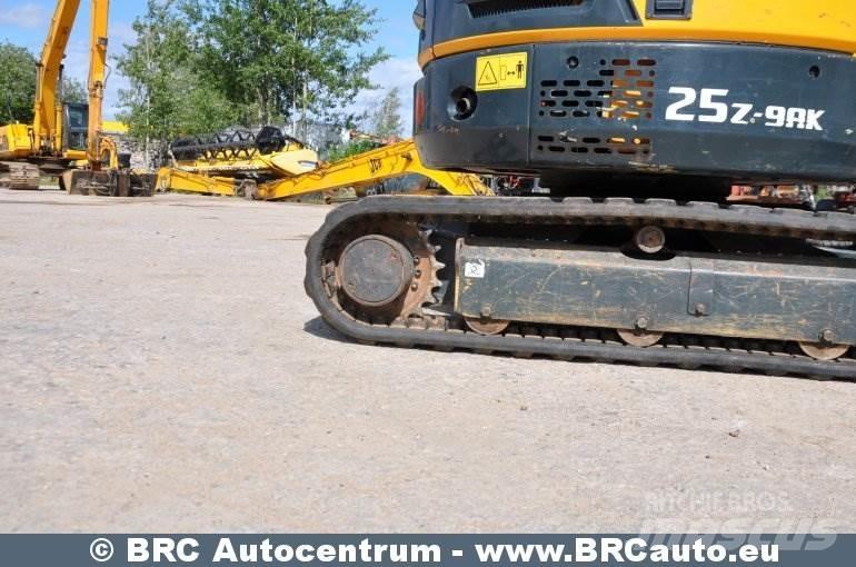 Hyundai R25Z-9AK Mini kotrók < 7t