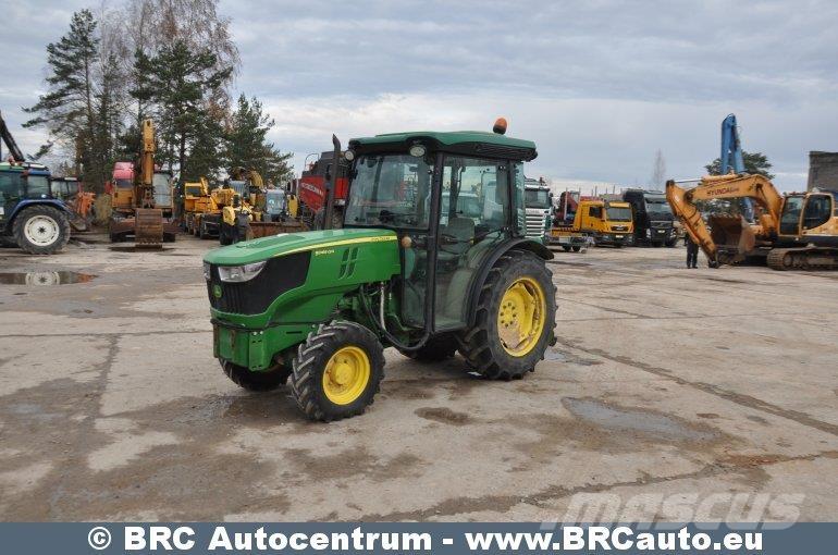 John Deere 5085 Traktorok