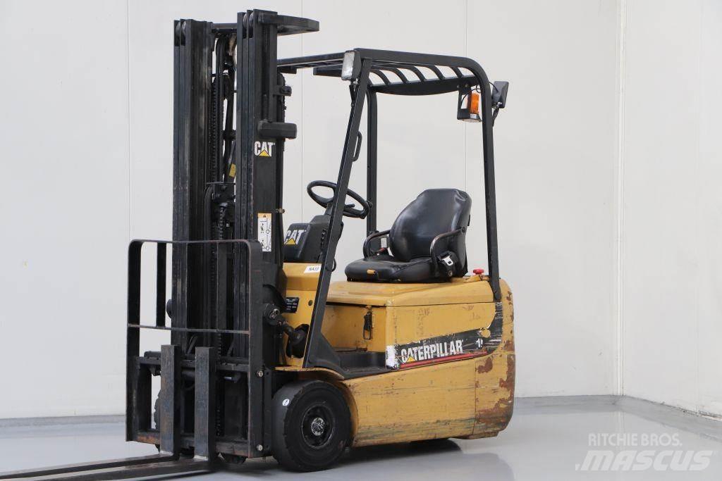 CAT EP15KRT Elektromos targoncák