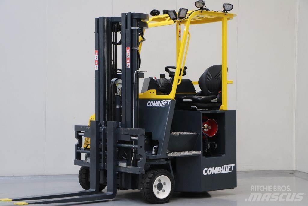 Combilift CB3000 Oldalvillás targonca