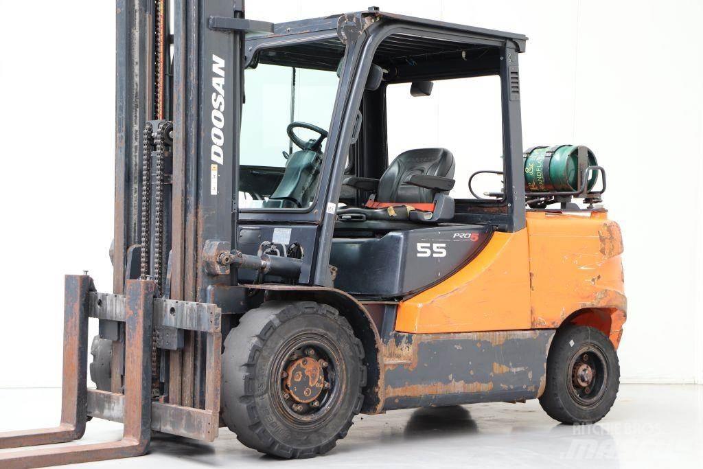 Doosan G55SC-5 Gázüzemű targoncák