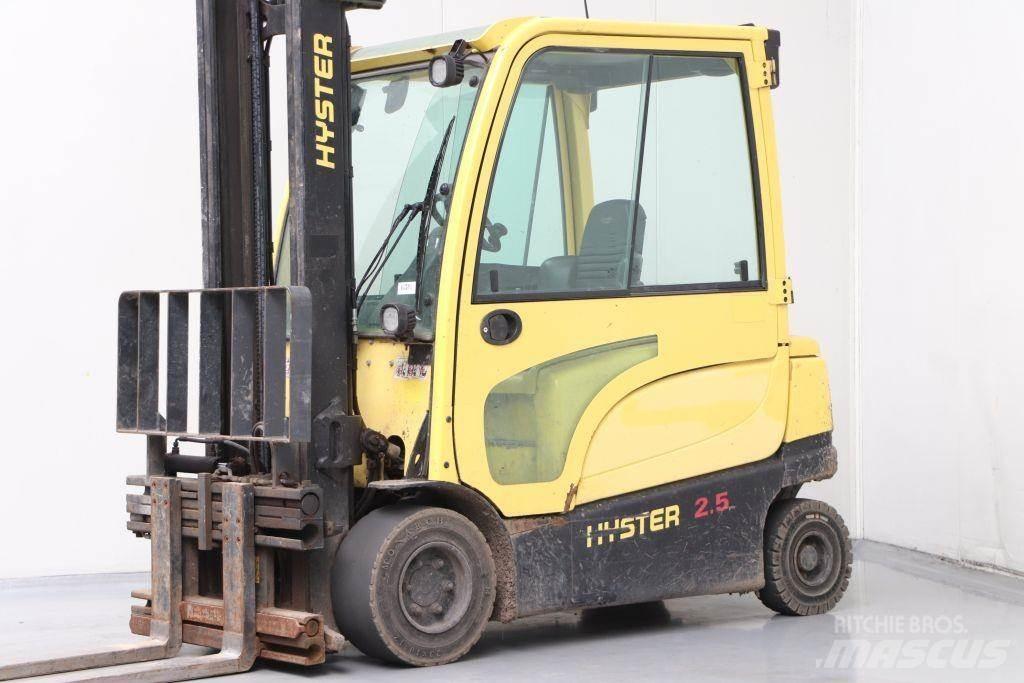 Hyster J2.5XN Elektromos targoncák