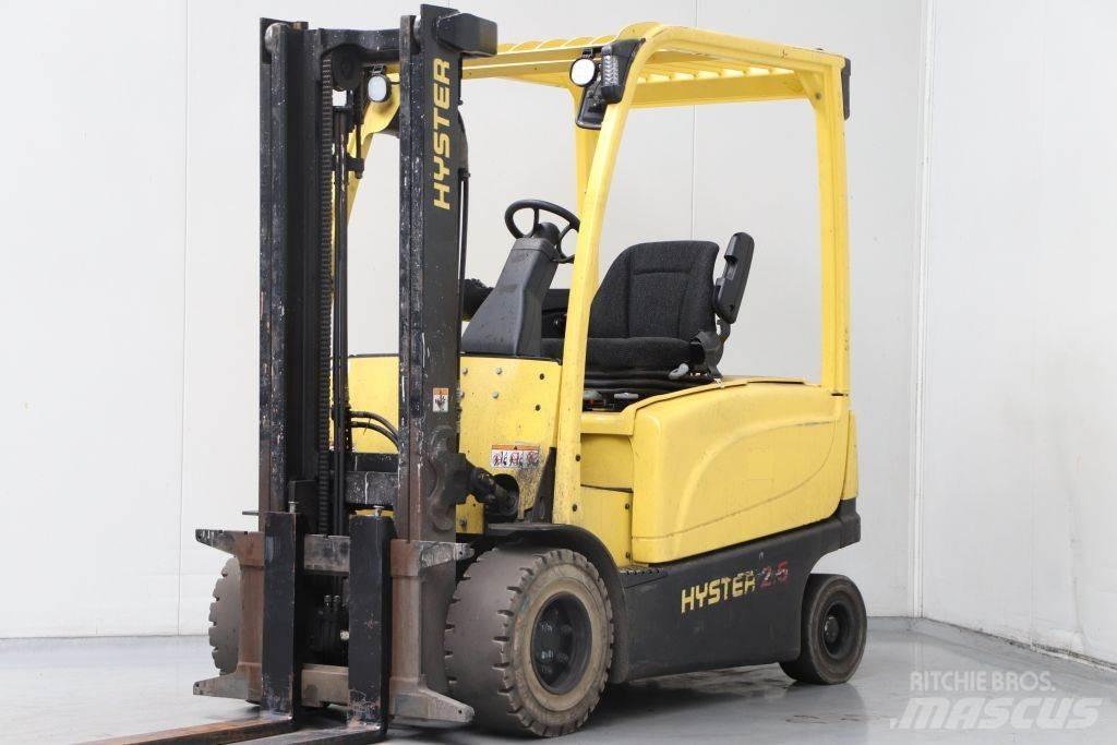 Hyster J2.5XN Elektromos targoncák
