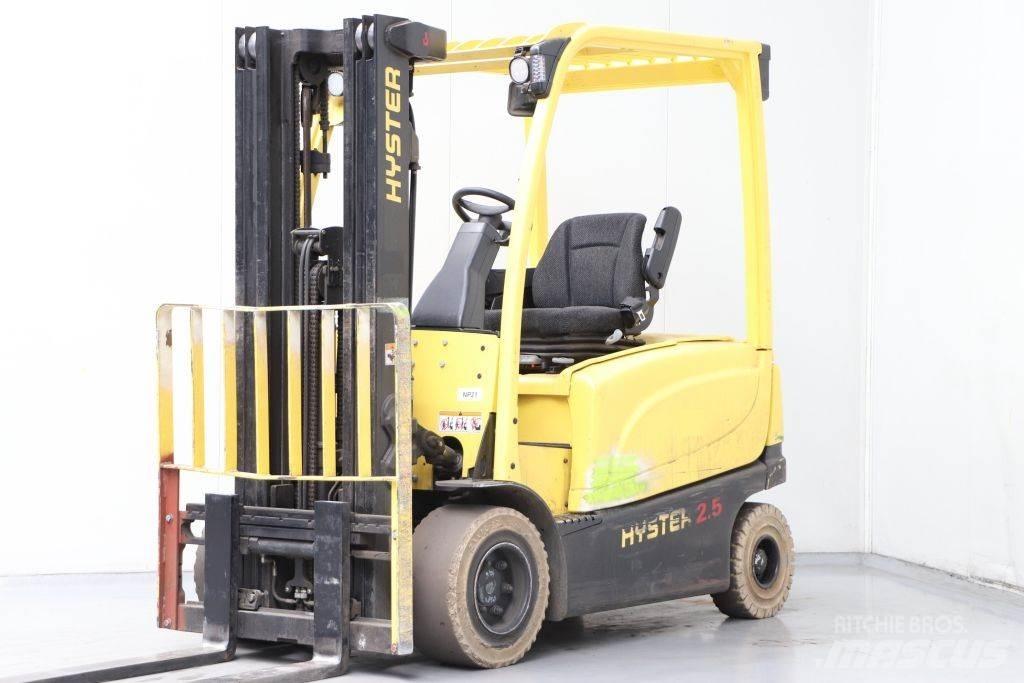 Hyster J2.5XN Elektromos targoncák