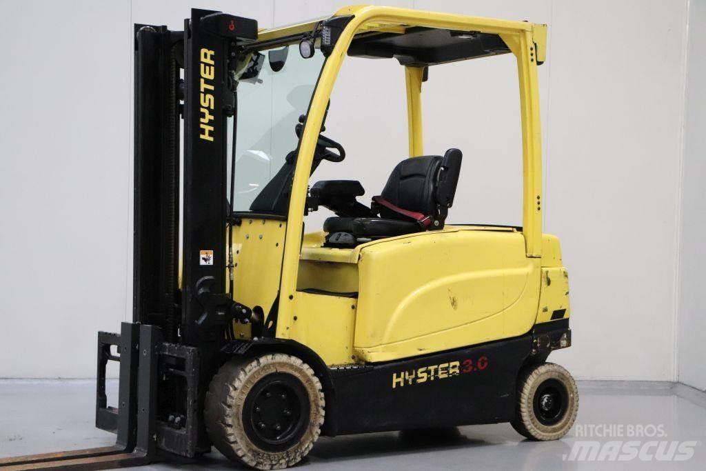Hyster J3.0XN Elektromos targoncák