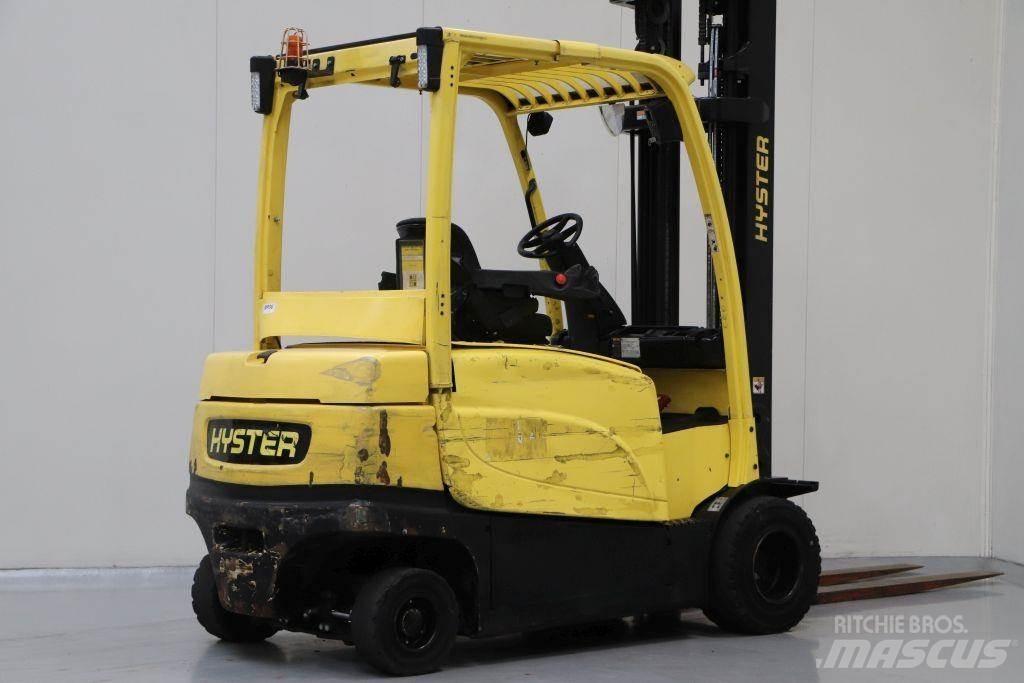 Hyster J3.5XN Elektromos targoncák