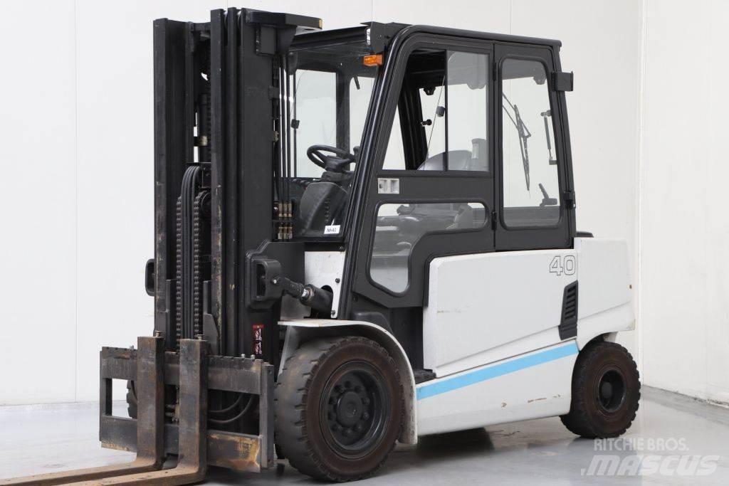Hyundai 40B-9 Elektromos targoncák