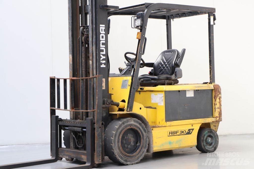 Hyundai HBF30-7 Elektromos targoncák