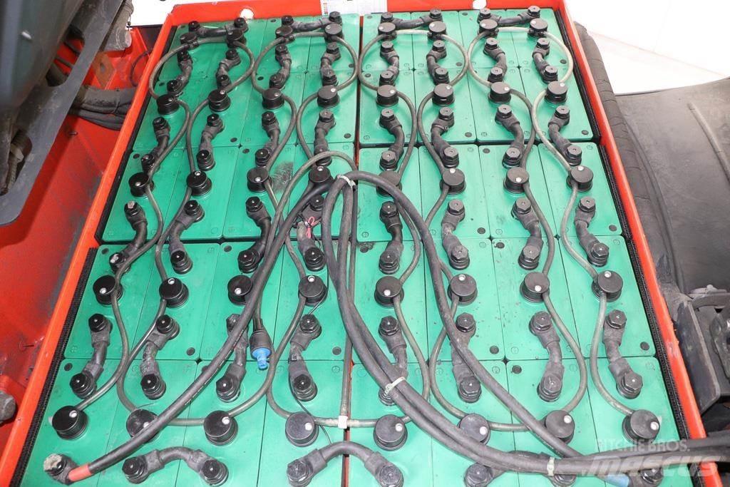 Linde E35HL-01 Elektromos targoncák
