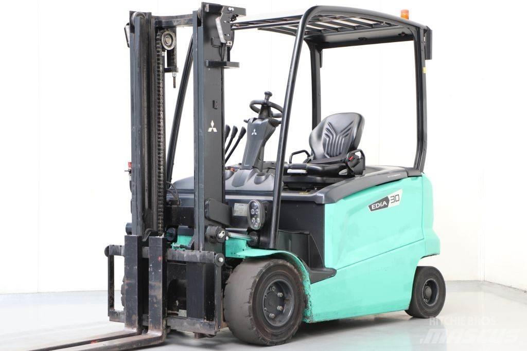Mitsubishi FB30N Elektromos targoncák