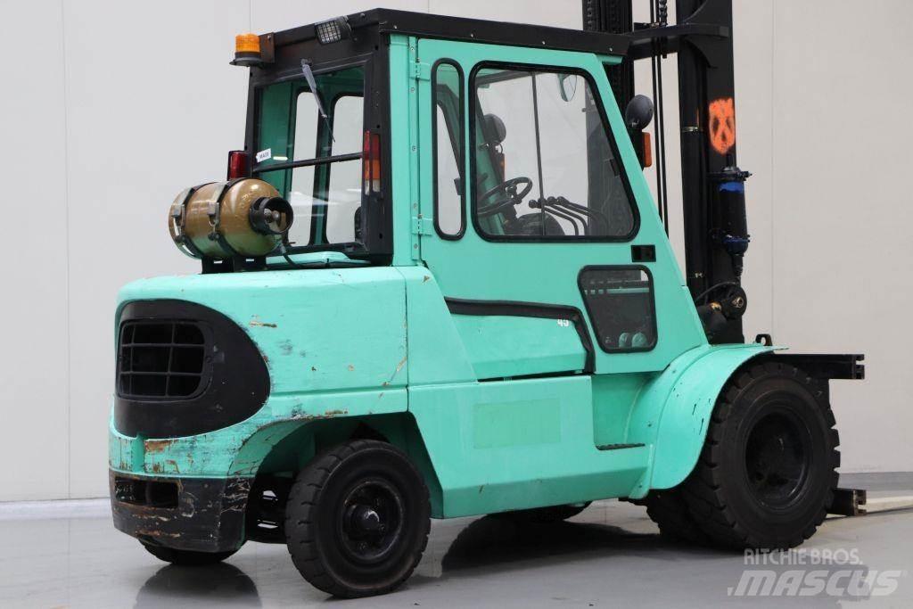 Mitsubishi FG45K Gázüzemű targoncák