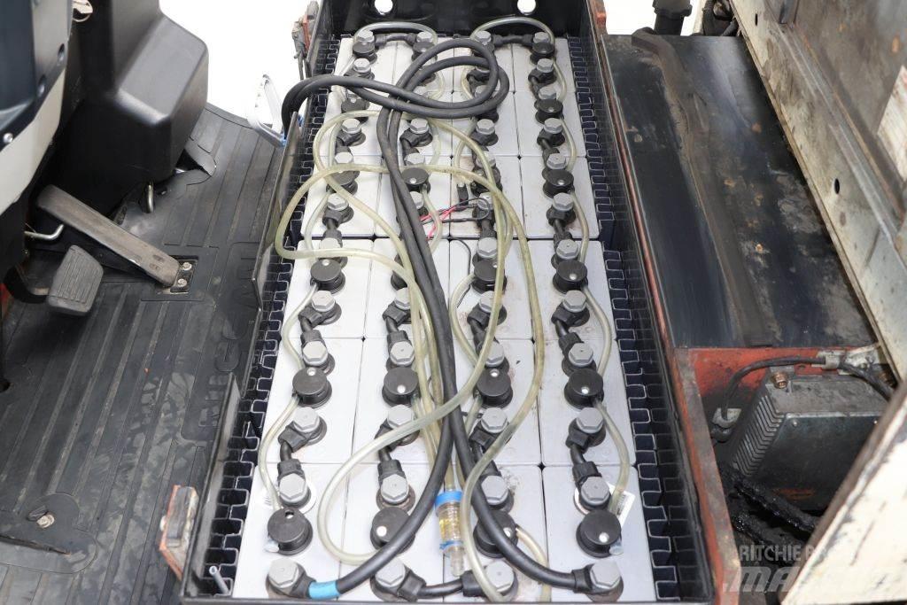 Nissan N01L-13U Elektromos targoncák