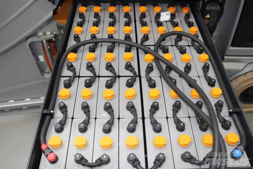 Still RX60-25 Elektromos targoncák