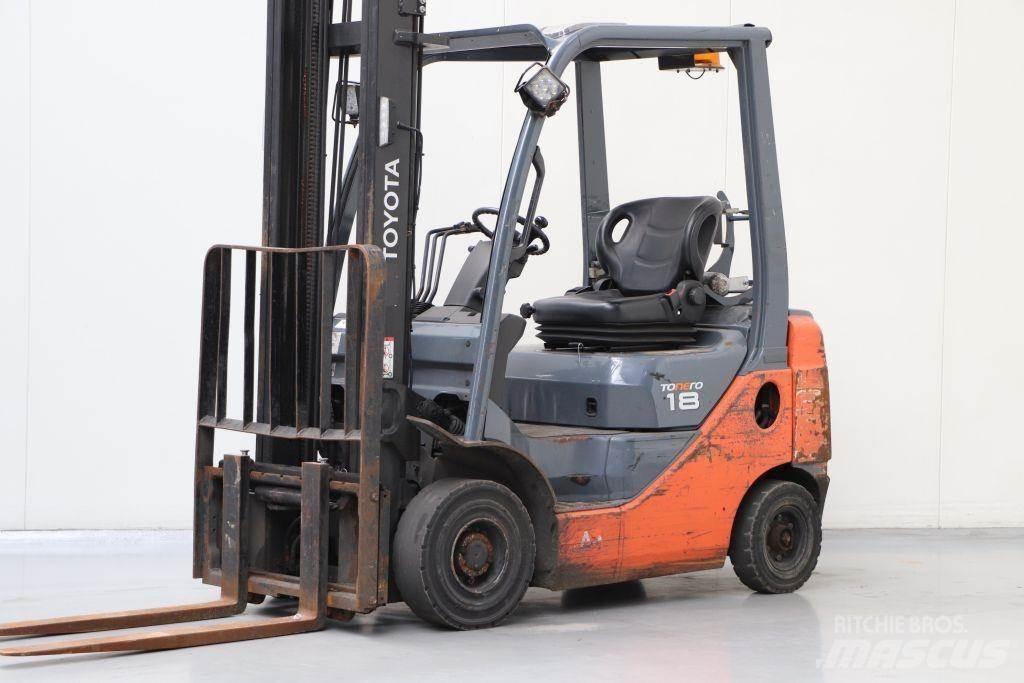 Toyota 02-8FGF18 Gázüzemű targoncák