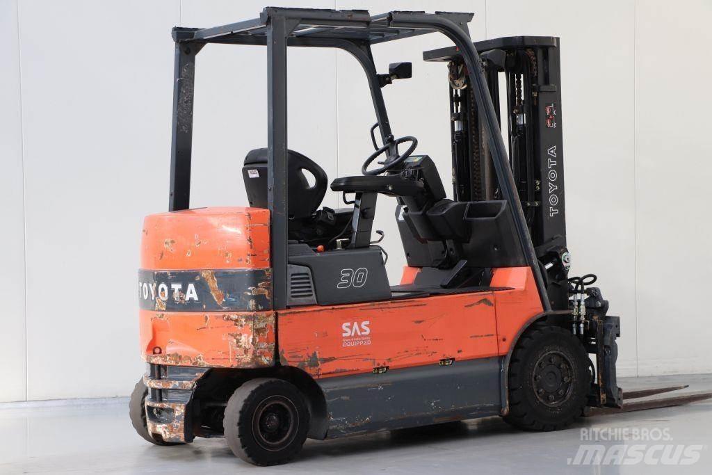 Toyota 7FBMF30 Elektromos targoncák
