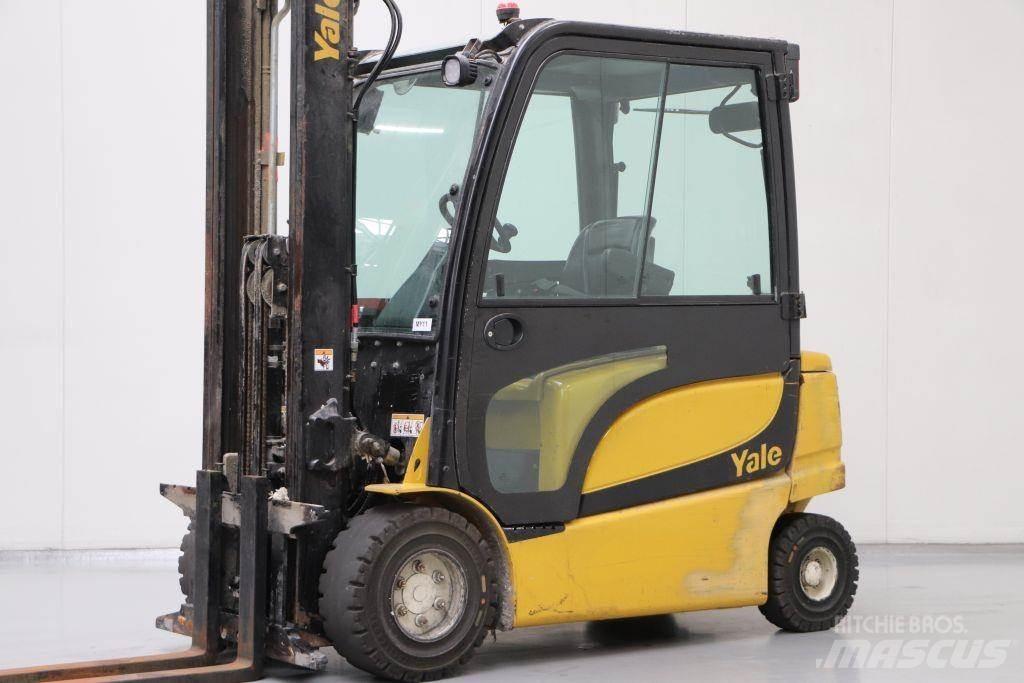 Yale ERP30VL Elektromos targoncák