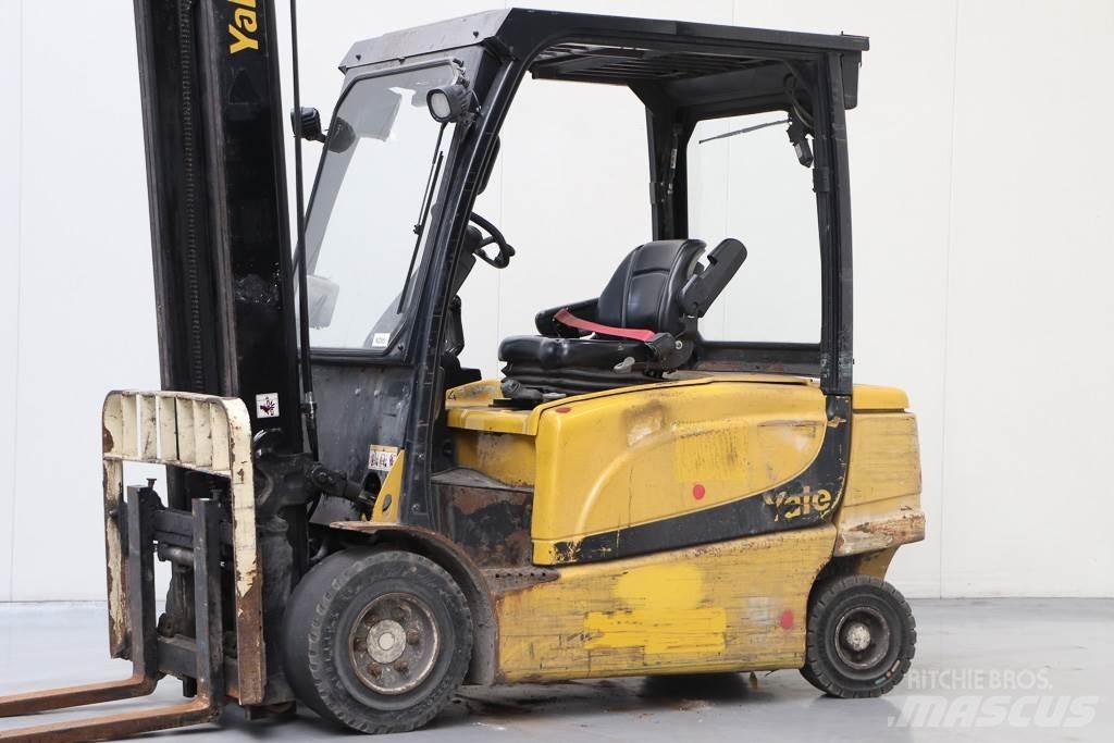Yale ERP35VL Elektromos targoncák