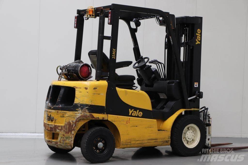 Yale GLP25MX Gázüzemű targoncák